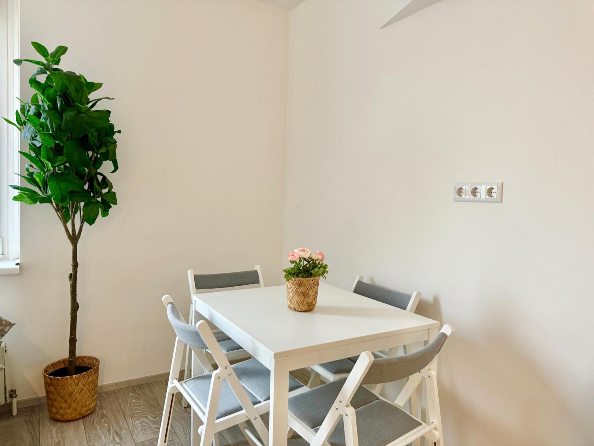 Apartamento Stylish Schonbrunn - Free Underground Parking *